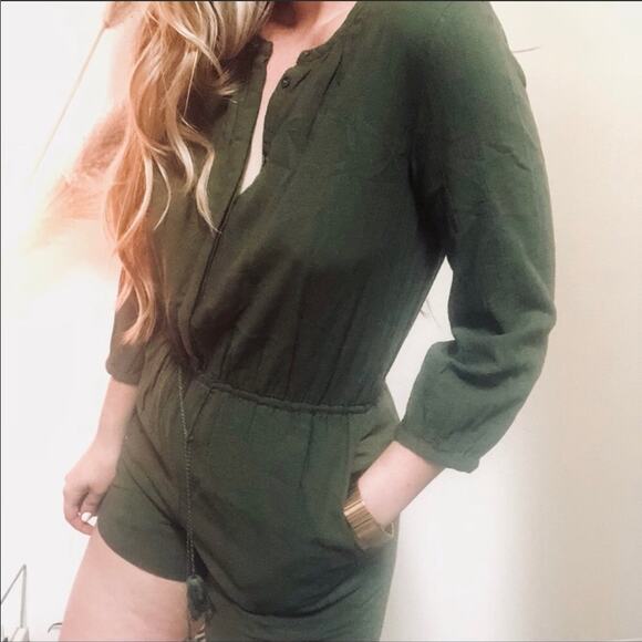 NEW MADEWELL Mallorca Button Front Tie Vneck Army Olive Green Shorts Romper S - Picture 1 of 8